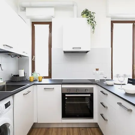 I Host - Broni 21 Apartmán